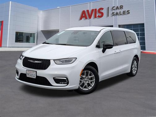 2025 Chrysler Pacifica L