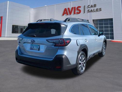 Ice Silver Metallic 2025 Subaru Outback Premium