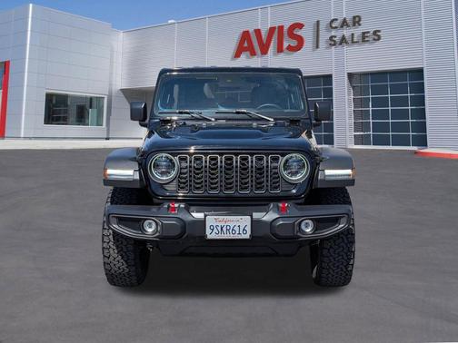 Black Clearcoat 2025 Jeep Wrangler Rubicon