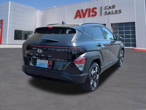 Abyss Black Pearl 2025 Hyundai KONA SEL