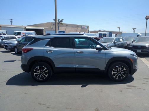 Sterling Gray Metallic 2025 Chevrolet Trailblazer LT