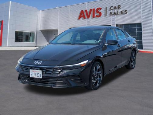 Abyss Black 2025 Hyundai ELANTRA SEL