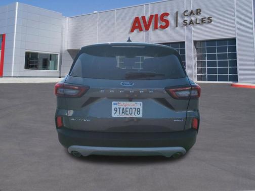 Carbonized Gray Metallic 2025 Ford Escape Active