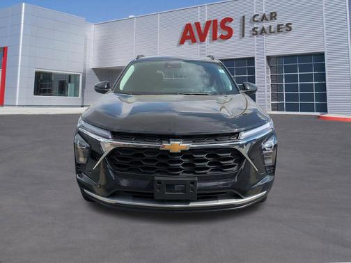 Black Metallic 2025 Chevrolet Trax LT
