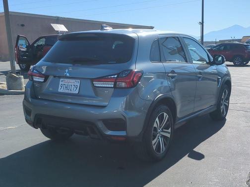 Mercury Gray Metallic 2025 Mitsubishi Outlander Sport SE