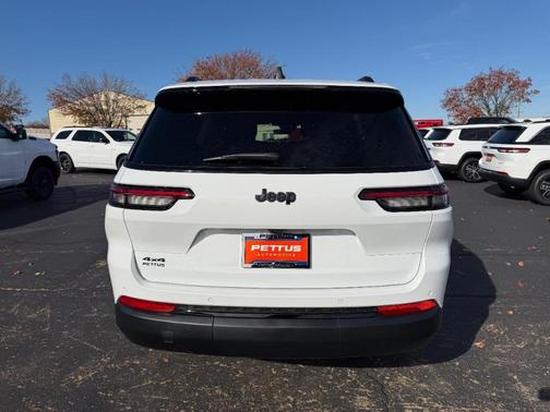 2025 Jeep Grand Cherokee L Laredo