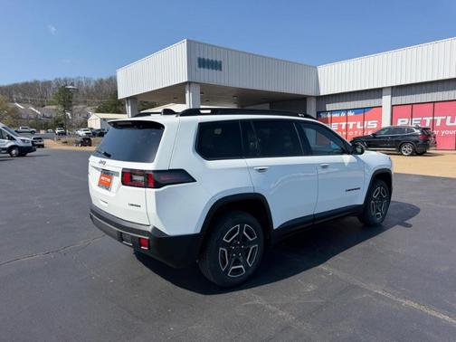 Bright White Clearcoat 2026 Jeep Cherokee LAREDO/LIMITED