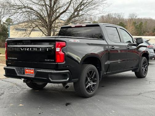 2020 Chevrolet Silverado 1500 Custom