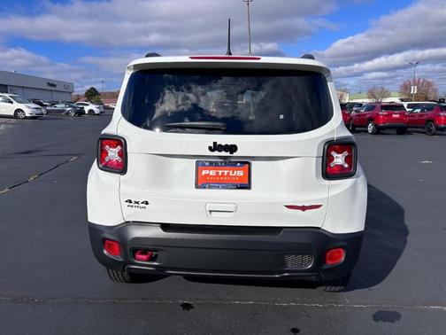 2023 Jeep Renegade Trailhawk