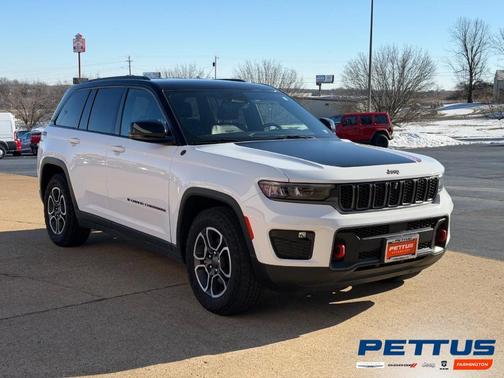 2022 Jeep Grand Cherokee Trailhawk