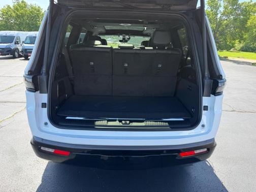 Bright White Clearcoat 2026 Jeep Grand Wagoneer Summit