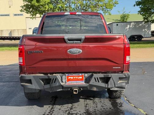 Ruby Red Metallic Tinted Clearcoat 2016 Ford F-150 XLT