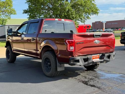 Ruby Red Metallic Tinted Clearcoat 2016 Ford F-150 XLT