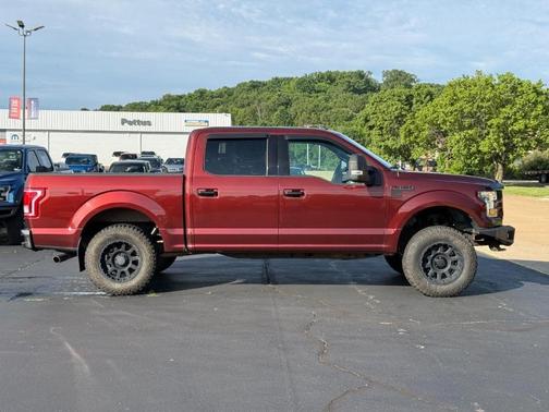 Ruby Red Metallic Tinted Clearcoat 2016 Ford F-150 XLT