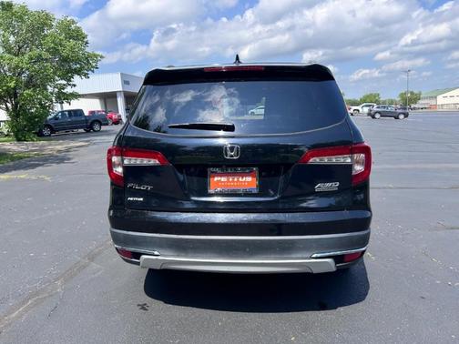 2019 Honda Pilot Touring 8-Passenger