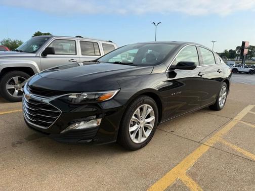 Mosaic Black Metallic 2024 Chevrolet Malibu LT