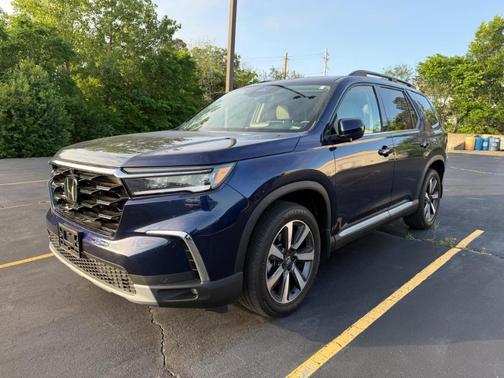 Obsidian Blue Pearl 2023 Honda Pilot Elite