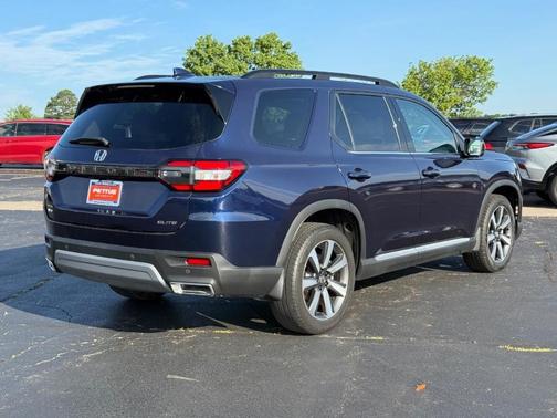 Obsidian Blue Pearl 2023 Honda Pilot Elite