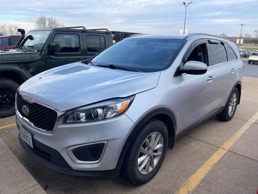 2018 Kia Sorento LX
