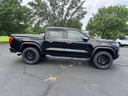 2024 GMC Canyon Denali