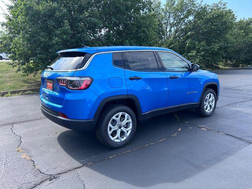 2025 Jeep Compass Sport