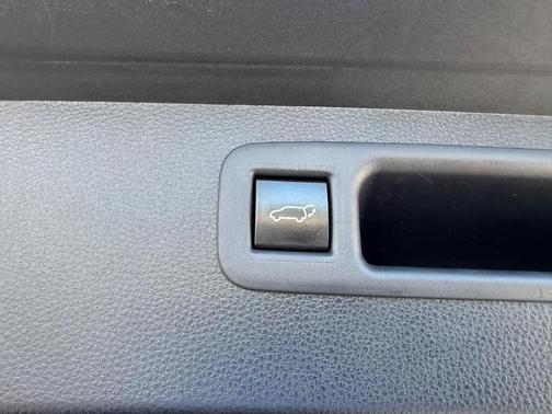 Moon Dust 2022 Toyota Highlander XLE