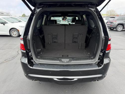 DB Black Clearcoat 2026 Dodge Durango GT HEMI V8