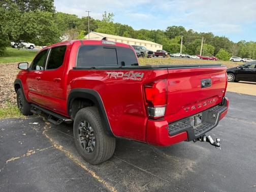 Barcelona Red Metallic 2017 Toyota Tacoma TRD Off Road
