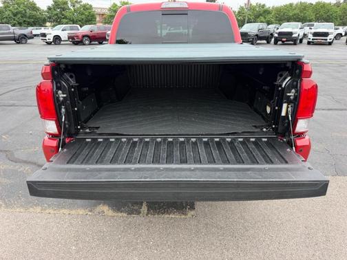 Barcelona Red Metallic 2017 Toyota Tacoma TRD Off Road