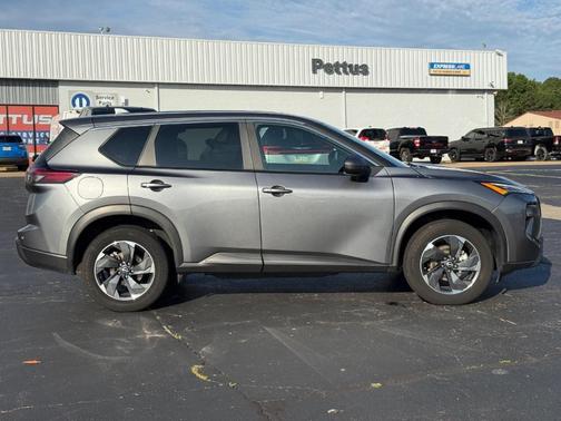 Gun Metallic 2024 Nissan Rogue SV