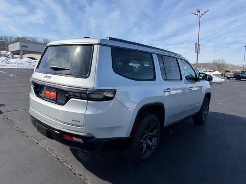 2026 Jeep Grand Wagoneer LIMITED ALTITUDE