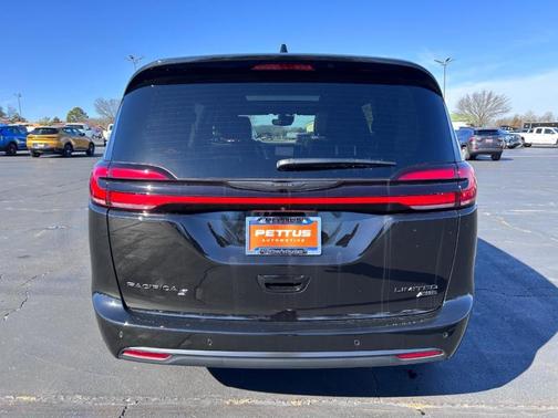 2025 Chrysler Pacifica Limited