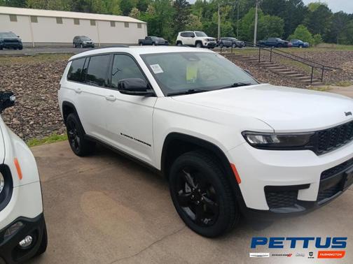 2023 Jeep Grand Cherokee L Laredo
