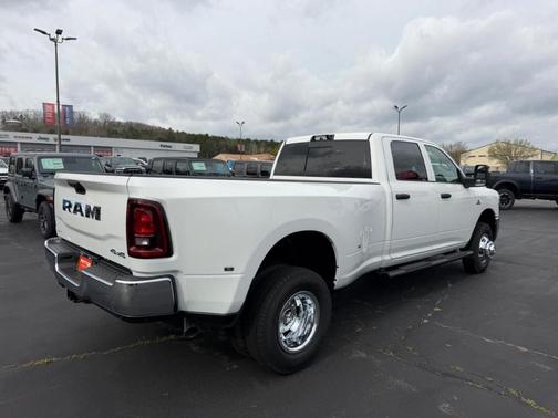 Bright White Clearcoat 2026 RAM 3500 Tradesman