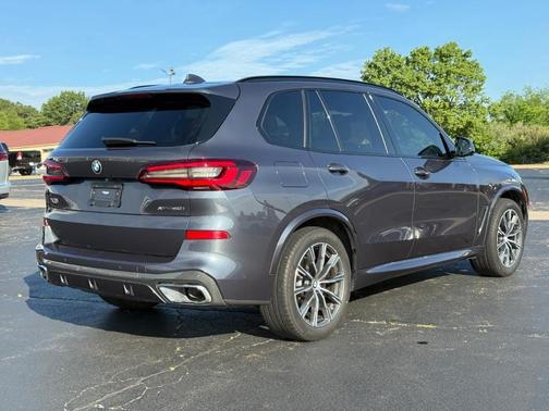 Dark Graphite Metallic 2021 BMW X5 xDrive40i