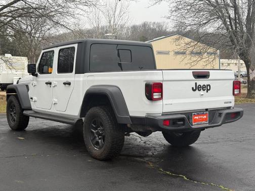 2020 Jeep Gladiator Sport