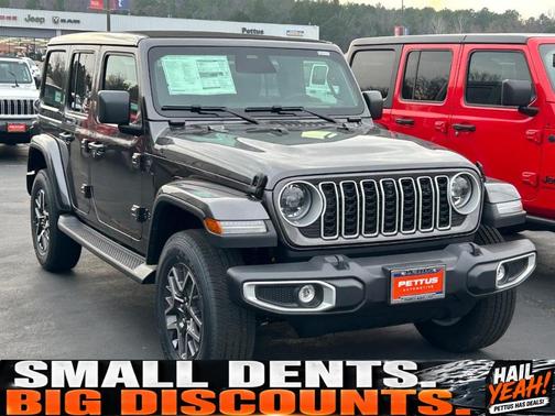 Granite Crystal Clearcoat Metallic 2026 Jeep Wrangler Sahara