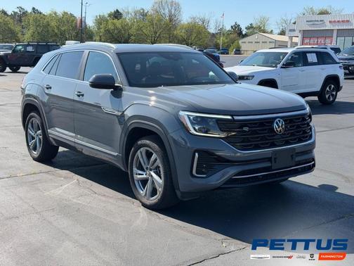 2024 Volkswagen Atlas Cross Sport 2.0T SEL R-Line