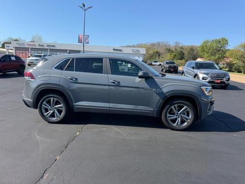2024 Volkswagen Atlas Cross Sport 2.0T SEL R-Line