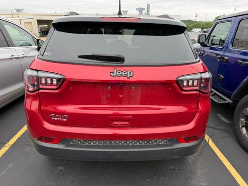 Red 2024 Jeep Compass Latitude