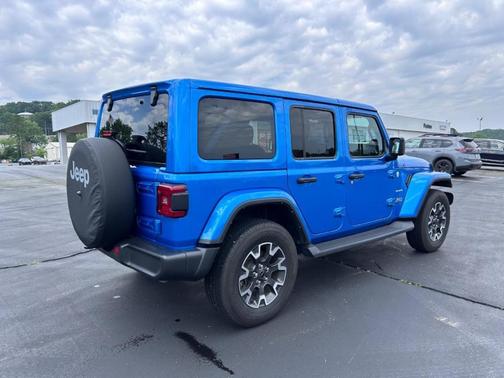 2024 Jeep Wrangler Sahara
