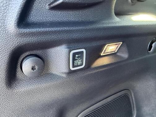 Diamond Black 2026 Jeep Grand Cherokee L Limited 4x4