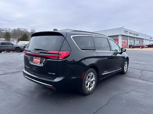 2022 Chrysler Pacifica Limited