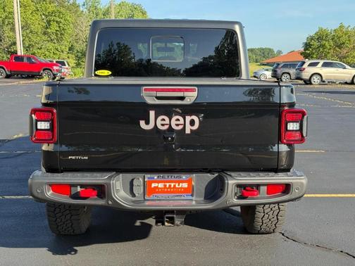 Black Clearcoat 2021 Jeep Gladiator Rubicon