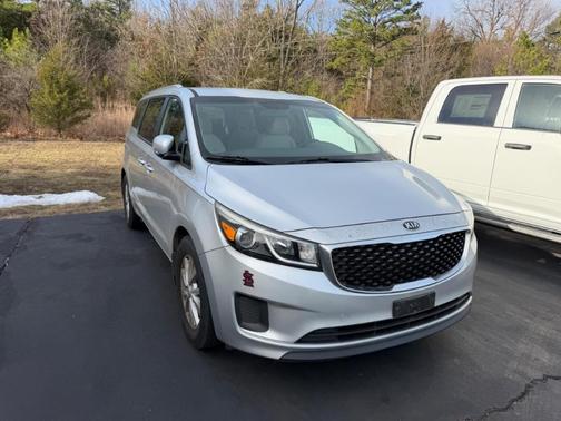 2016 Kia Sedona LX