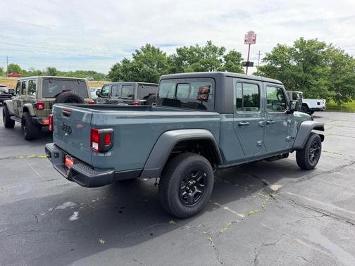 Anvil Clearcoat 2026 Jeep Gladiator Sport