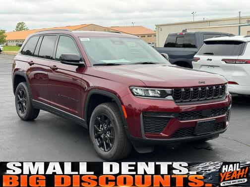 Velvet Red Pearlcoat 2026 Jeep Grand Cherokee Laredo