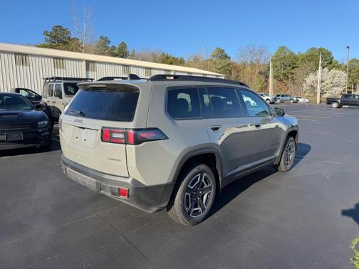 2026 Jeep Cherokee LAREDO/LIMITED