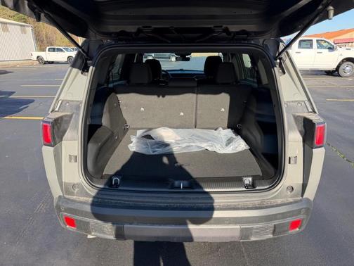 2026 Jeep Cherokee LAREDO/LIMITED