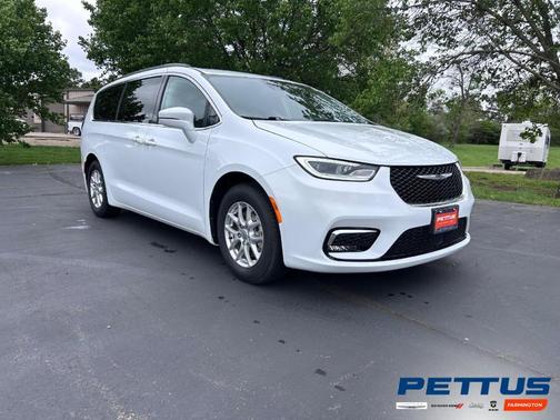 2022 Chrysler Pacifica Touring-L